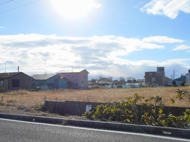 敷地全景北側前面道路から